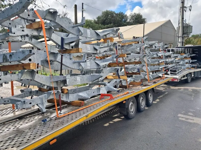 Verzinktes MAER Chassis, vorbereitet für einen BMW M57 Antriebsstrang