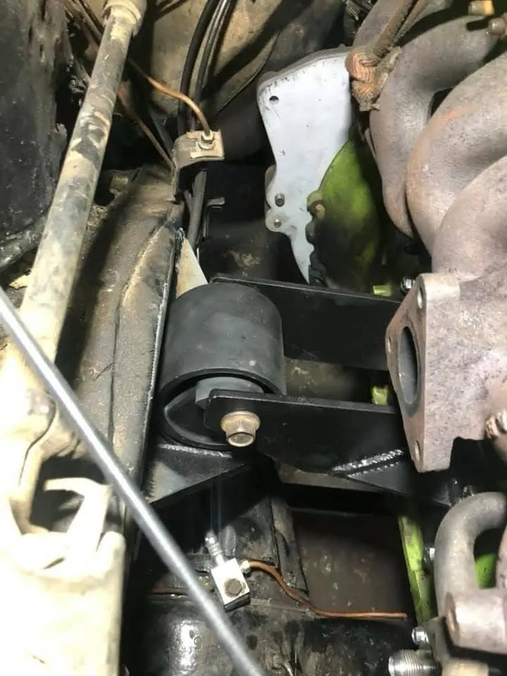 Nissan Patrol OM606 Engine Mount Kit
